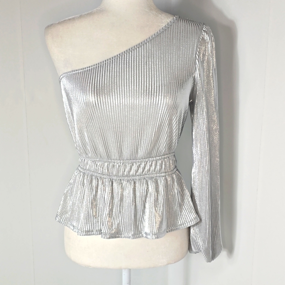 Tullèa One Shoulder Top size Small New